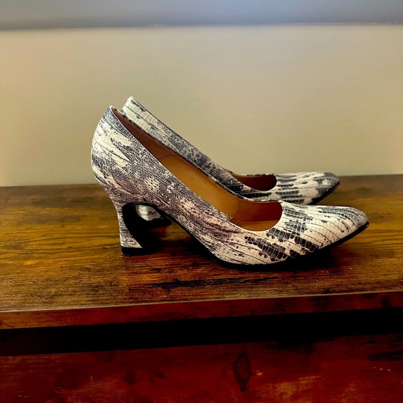John Fluevog Shoes - John Fluevog Desmond snake print shoe